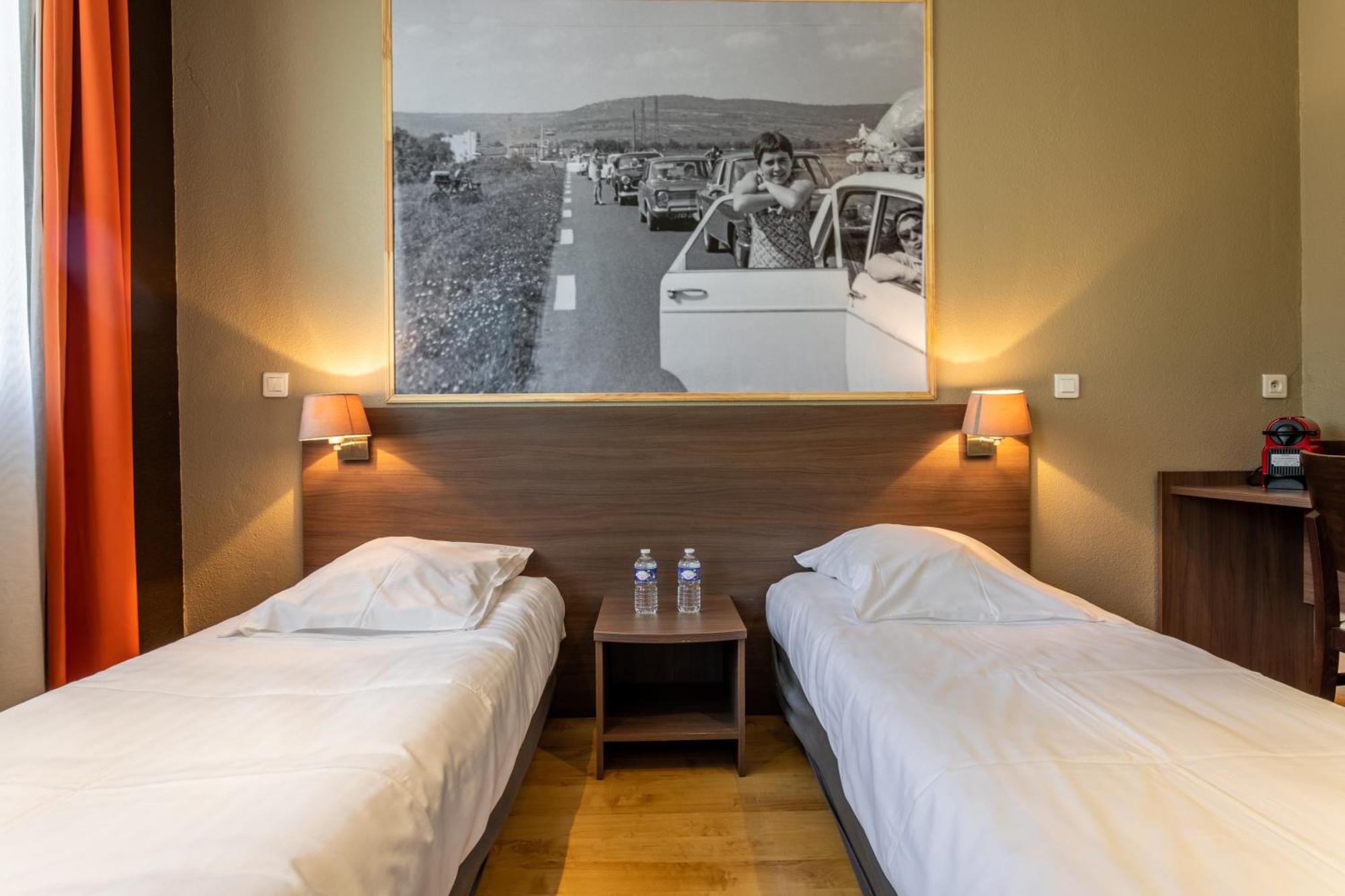 Logis Hotels Et Restaurant La Pause Rn7 La Coucourde Dış mekan fotoğraf